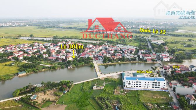 Đất đẹp view hồ giá nhỉnh 3 tỷ gần quốc lộ 32 - chính chủ bán