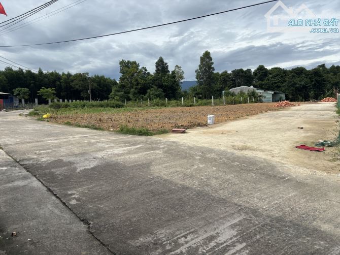 Block 5 lô khương mỹ hoà tiến mới diện tích 120m2 giá 9xx triệu