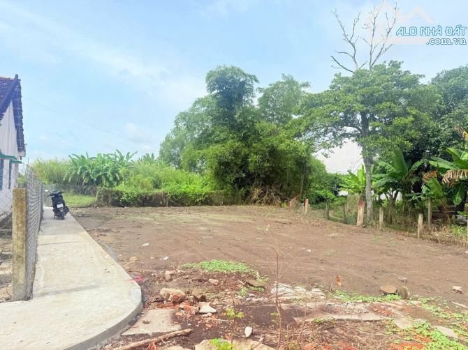 Hàng thơm, 143m2 đất thổ cư gần KCN An Nhựt tân, 290tr