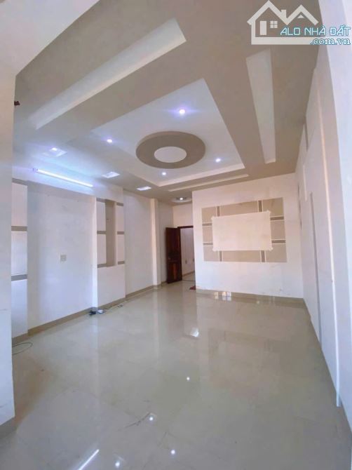Bán nhà 7 TỶ 2 lầu đuờng Xuân Thuỷ KDC Hồng Phát , TP CẦN THƠ
