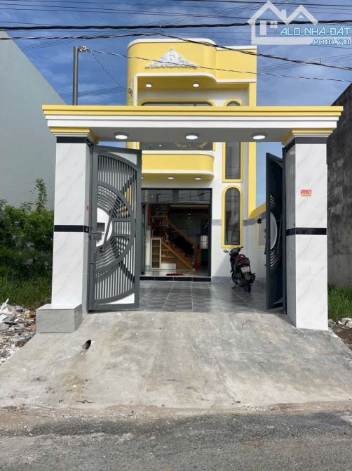 NHÀ 1 LẦU 4,2 X 27M VỪA MỚI HOÀN THIỆN - MẶT TIỀN ĐƯỜNG THÔNG 6M - SỔ HỒNG RIÊNG