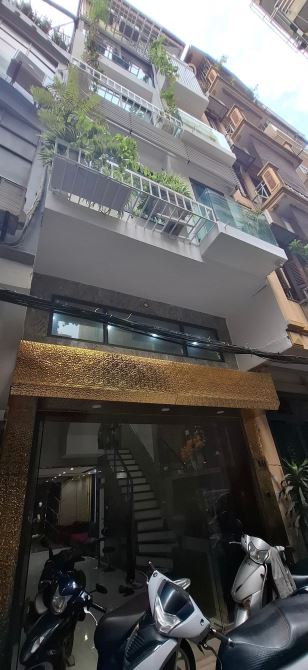Bán nhà Nguyễn Chí Thanh Đống Đa ngõ thông oto gần phố 45m 5t nhỉnh 18ty TL