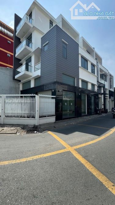 MẶT TIỀN TRỊNH ĐÌNH TRỌNG TÂN PHÚ, 8.5 X 18M, 4 TẦNG, GIÁ 18.9 TỶ.