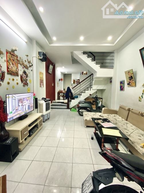 ĐƯỜNG 5D GẦN NGUYỄN SƠN TÂN PHÚ, 3 TẦNG, 4 X 14, HẺM 5m THÔNG,  NHỈNH NHẸ 5🧄