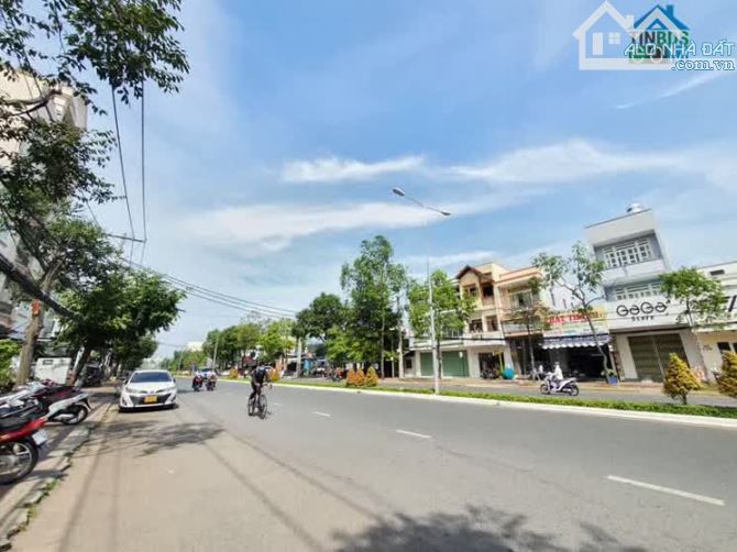 Nhà 16,5 Tỷ 1 Trệt 1 Lầu Mặt Tiền Đường Trần Văn Hoài, Q Ninh Kiều, TP CẦN THƠ
