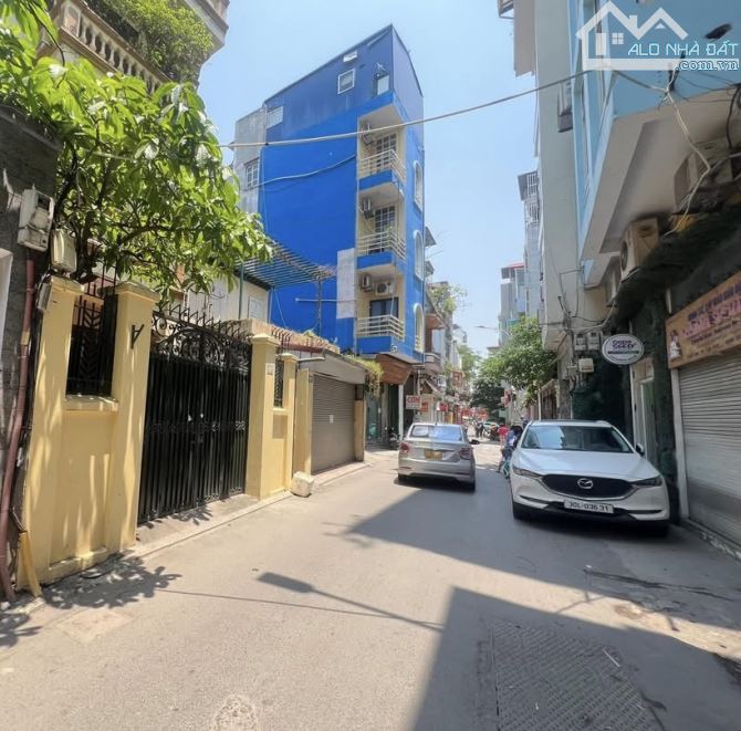 Mặt phố Trung Liệt quận Đống Đa 133m2 Mặt Tiền Siêu Rộng- Lô Góc 3 Tầng Ô Tô Tránh,Xây Toà