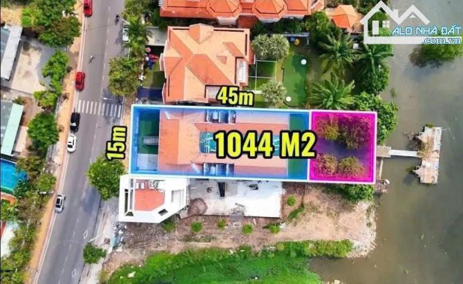 Biệt Thự Mặt Tiền Nguyễn Văn Hưởng - Thảo Điền - Quận 2 - DT : 15 x 45m - CN : 669m2