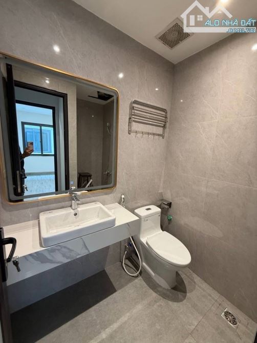 Ô TÔ ĐỖ CỬA – NHÀ MỚI ĐẸP – TT TRÂU QUỲ- 30m² MT 5m HƠN 4 TỶ