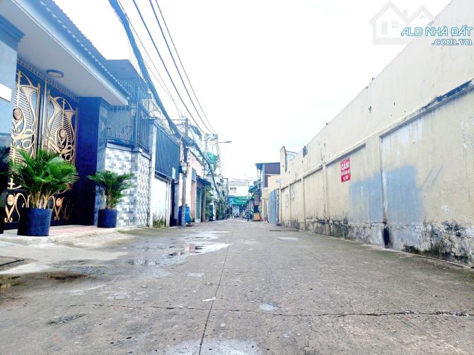 BÁN LÔ ĐẤT 2200M² - PHẠM VĂN ĐỒNG, LINH TÂY THỦ ĐỨC