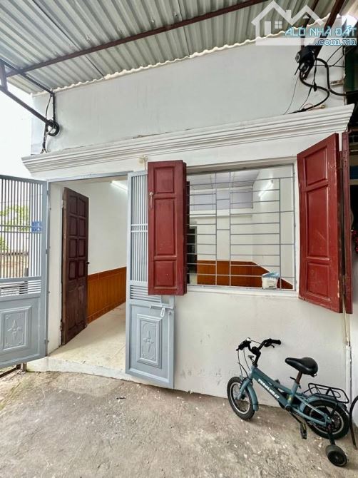 🍀 Mua đất tặng nhà 2 tầng Liên Mạc, Bắc Từ Liêm, 15m ô tô tránh, 40m2, thoáng trước sau.