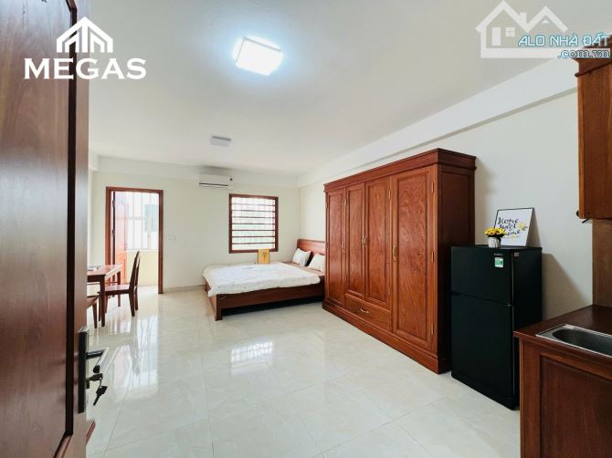 Cho thuê phòng studio17/77/381 Nguyễn Khang, 35m2, giá 6tr