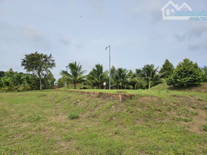 Bán 1500m2 đất Nhơn Trạch, Đồng Nai CHỈ 8 TRIỆU/M2 làm biệt thự nhà vườn