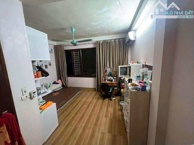 Cho thuê nhà ngõ 230 Mễ Trì Quận Nam Từ Liêm 35m x 6T giá 16 triệu, ô tô, kinh doanh