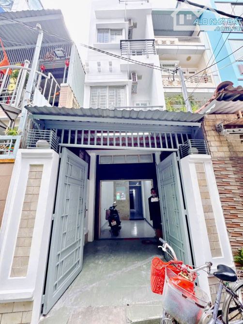🏡💥 QUẬN 4, BÁN NHÀ 4 TẦNG ĐOÀN VĂN BƠ, HẺM 4M , 4PHÒNG NGỦ – GIÁ 5.85 TỶ💥🏡
