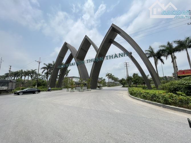 BÁN ĐẤT THANH KHƯƠNG Ô TÔ 7C VÀO ĐẤT ,NGÕ THÔNG ,10M RA ĐƯỜNG LỚN ,CẠNH KCN KHAI SƠN ,DÂN