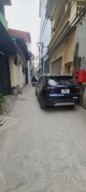 Bán nhà Yên Duyên. Nhà đẹp - 2 thoáng - Ô tô vào nhà. Ngõ thông - chủ xây - tặng nội thất.