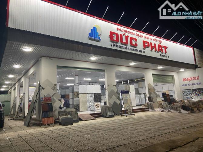 Mặt tiền kinh doanh Showroom nội thất