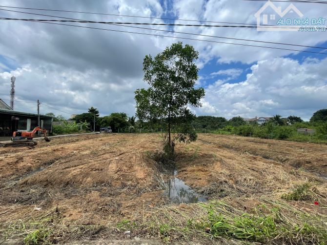 BÁN ĐẤT NỀN NGAY TRUNG TÂM - CÁCH CHỢ CHỈ VÀI BƯỚC CHÂN