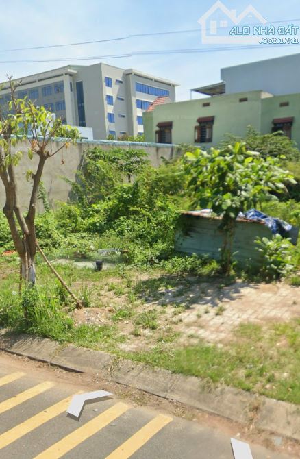Đất mặt tiền đường Thanh Hoá bên cạnh lô góc