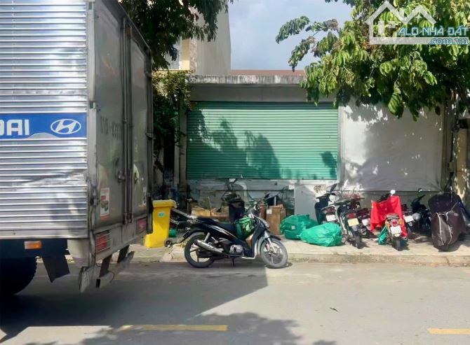 CHO THUÊ KHO XƯỞNG MẶT TIỀN – PHƯỚC LONG B, Q9 TPTĐ 8x25=200M2