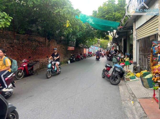 50,5m2 đất ngay chợ Khúc Trì - Cách mặt chợ 70m - Ngang 4,10m