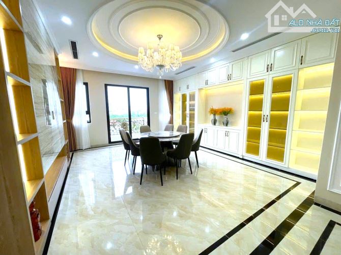 🏡VIP NGUYỄN GIA BỒNG LB,MT7.7M, ÔTÔ VÀO NHÀ, HÀNG XÓM KHAI SƠN, KINH DOANH,GIÁ 43.X TỶ