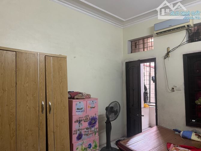 GIẢI PHÓNG ,NGÕ 30 PHỔ PHAN ĐÌNH GIÓT -44,5M-3 TẦNG-8,5 TỶ , CÁCH ÔTÔ 50M