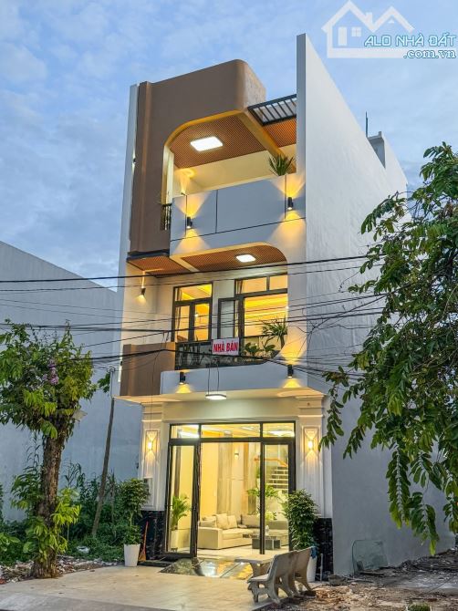 🏡 BÁN NHÀ 2 LẦU HIỆN ĐẠI ĐƯỜNG SỐ D14 KDC HỒNG LOAN 6A GIÁ CHỈ 5.8 TỶ!