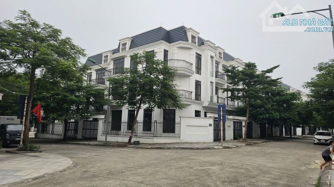 " ÔNG ANH NHỜ BÁN BIỆT THỰ LIỀN KỀ TẠI KHU KDT HUD SƠN TÂY  "