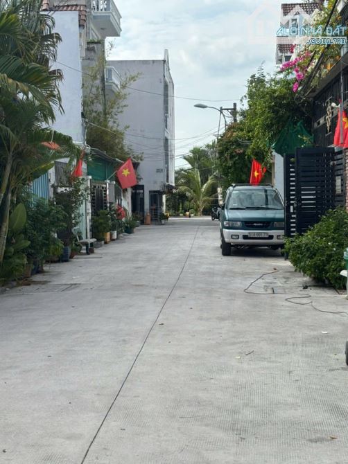 Bán đất hẻm 28 Đào Tông Nguyên, TT. Nhà Bè Nhà Bè. 80m2