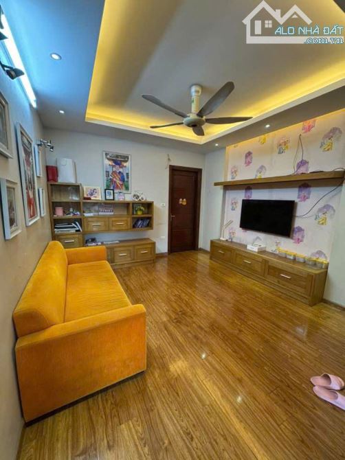 BIỆT THỰ NGUYỄN NGỌC VŨ – 133m² – MT 7m – 45.8 TỶ-10M RA PHỐ – 2 Ô TÔ TRÁNH – KINH DOANH
