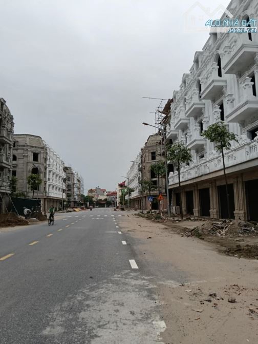 BÁN ĐẤT ĐÔNG LĨNH NGHĨA ĐẠO SÁT KCN THUẬN THÀNH 1.DT93,7.Chỉ 3x tỷ