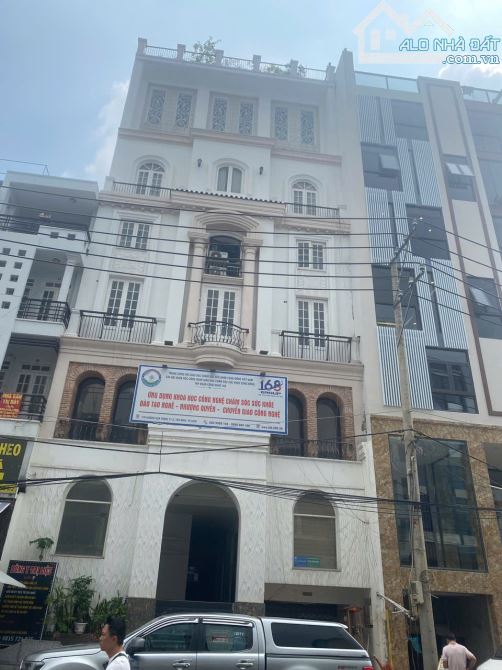 Hạ 10 tỷ bán KS khu Tên Lửa, Bình Tân. 20mx20m- 6 tầng - HĐT: 400triệu - Giá 55tỷ