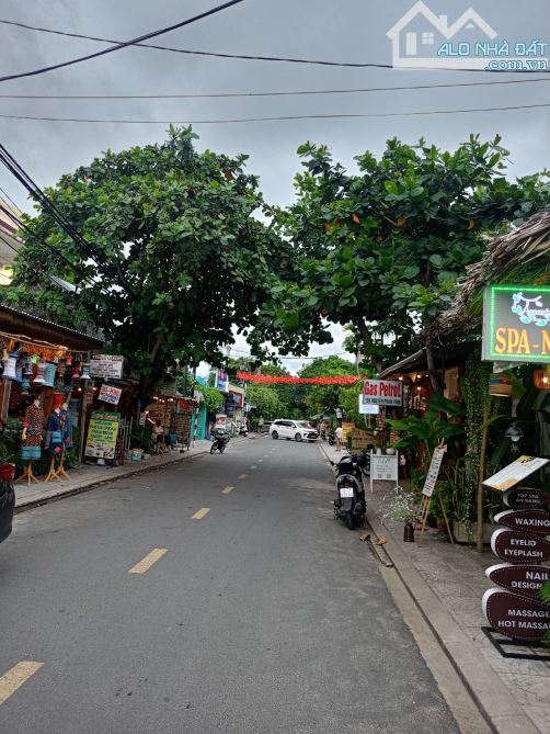 🎉🎉 Bán đất diện tích khủng tặng nhà cấp 4 Nguyễn Phan Vinh- GIÁ RẺ ĐẦU TƯ- TIỀM NĂNG