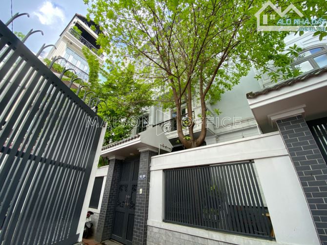 SIÊU PHẨM BIỆT THỰ GÓC 2 MẶT TIỀN, HẺM VIP KHU CAO CẤP NAM KÌ KHỞI NGHĨA, QUẬN 3