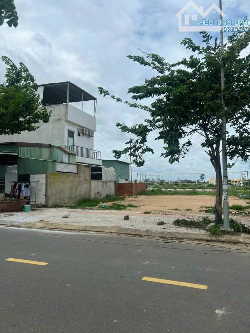 RA GẤP LÔ ĐẤT 190M2 GIÁ 1TỶ9 VĨNH THANH NGAY Đ.HÙNG VƯƠNG ĐẦY ĐỦ TIỆN ÍCH, SỔ HỒNG RIÊNG
