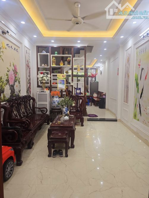 ĐẸP! Bán nhà mặt ngõ Phan Kế Bính, ngõ thông kinh doanh, ô tô tránh, 2 thoáng trước sau 51
