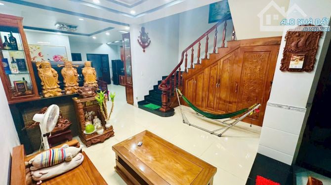Bán biệt thự NTCC sang trọng, KDC Cao Lỗ P4 Q8