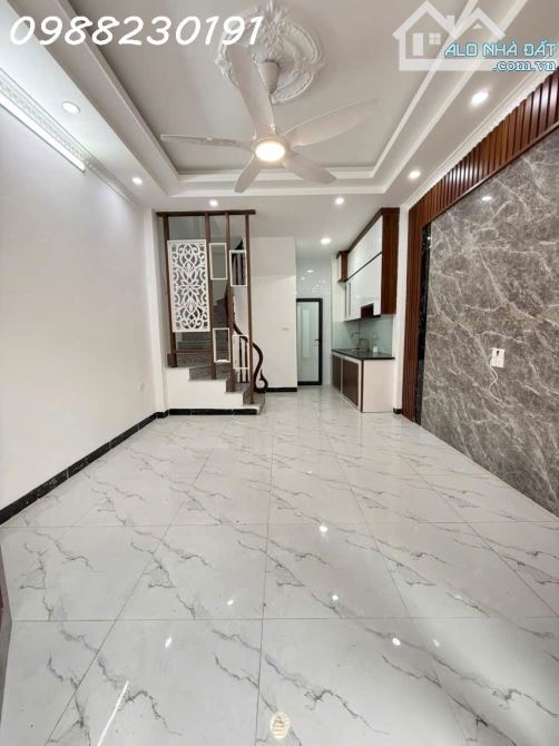 HIẾM Bán nhà  Ngũ Nhạc - 34m2 - 5 tầng - full nội thất - ngõ gần ô tô nhỉnh 5 tỷ