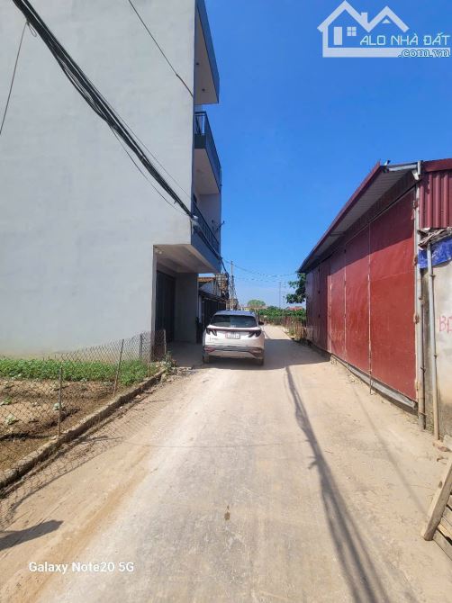 Bán đất tặng nhà 3.5 tầng full nội thất tại khu đấu giá Phú Trạch – Mễ Sở – Văn Giang
