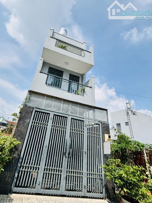Nhà 3 Tầng Thủ Đức, 54m2,Hẻm Xe Tải, Sổ Hồng Riêng, Chỉ Hơn 5 tỷ