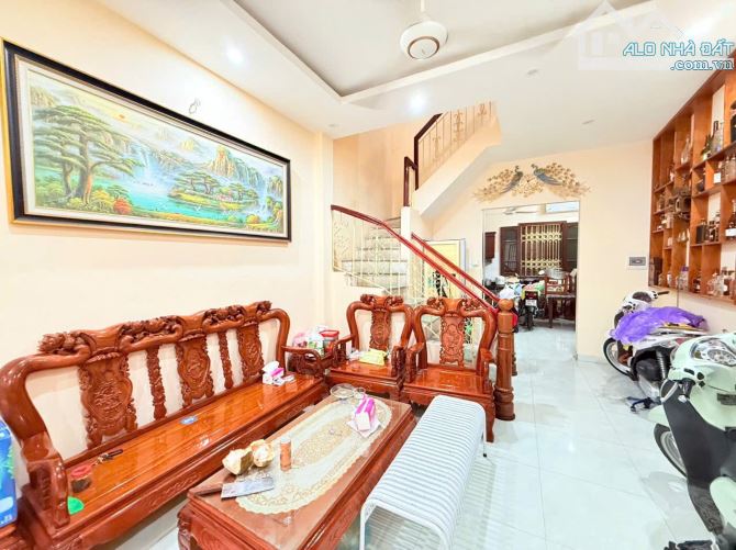 GIẢNG VÕ - VŨ THẠNH - 51M2 - 4 TẦNG - MT 3.8M - 2 THOÁNG - 4 NGỦ - DÂN XÂY - CHỈ HƠN 12 TỶ