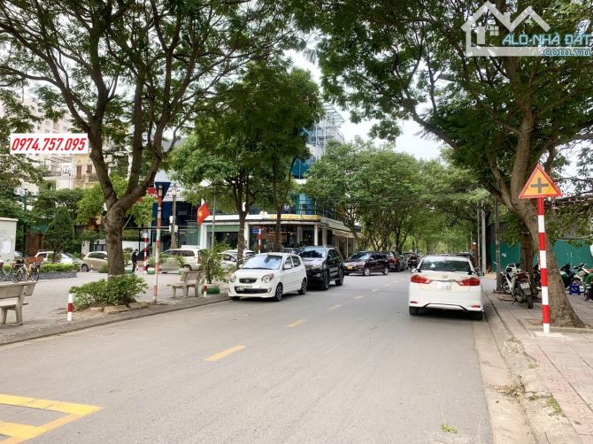 Cần bán gấp, biệt thự song lập Sài Đồng Long Biên, đường ô tô tránh, dân trí cao, an ninh
