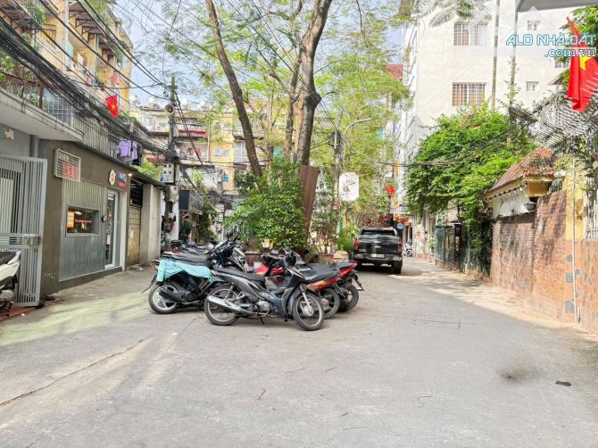 THÁI THỊNH - ĐỐNG ĐA - LÔ GÓC - Ô TÔ VÀO NHÀ -  4 TẦNG - 4 NGỦ - CHỈ HƠN 14 TỶ