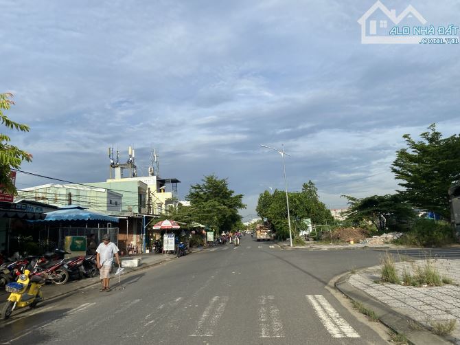 Bán Lô Đất Mặt Tiền Đường Ô Tô 5 Mét Cạnh Chợ Hoà Thọ Tây - Quận Cẩm Lệ