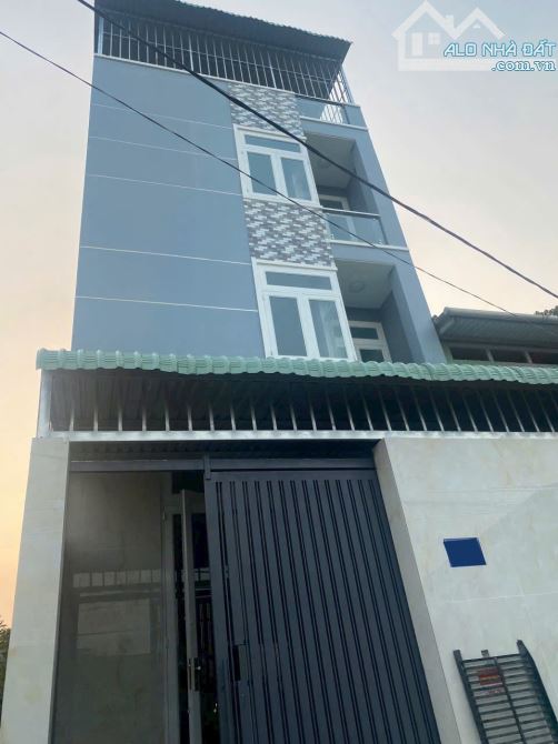 NHÀ 3 LẦU – ĐƯỜNG Ô TÔ TX52, Q.12 – 75M² (5x15) – GIÁ CHỈ 4.4 TỶ CHỐT