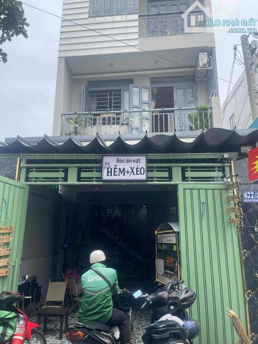 Siêu Phẩm Nhà Phố.76m2, 3 Tầng,Ngang 5 m, xe hơi ngủ trong nhà.