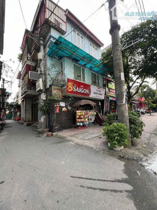 NHÀ 5 TẦNG  PHÙNG HƯNG, THANG MÁY  Ô TÔ TẬN CỬA  MẶT TIỀN 5M, KINH DOANH ĐỈNH GẦN 50m2,  G