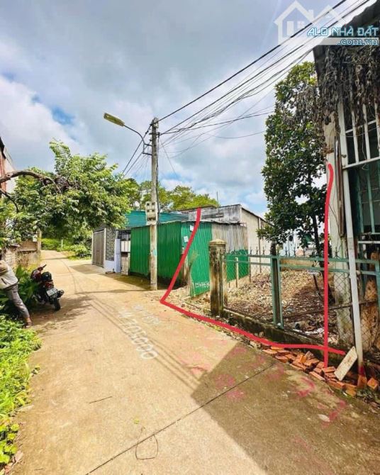 Bán Đất Hẻm Cấp 1 Săm Brăm, Cách Trục Chính Chỉ vài Bước Chân, Gần Đại Học Tây Nguyên