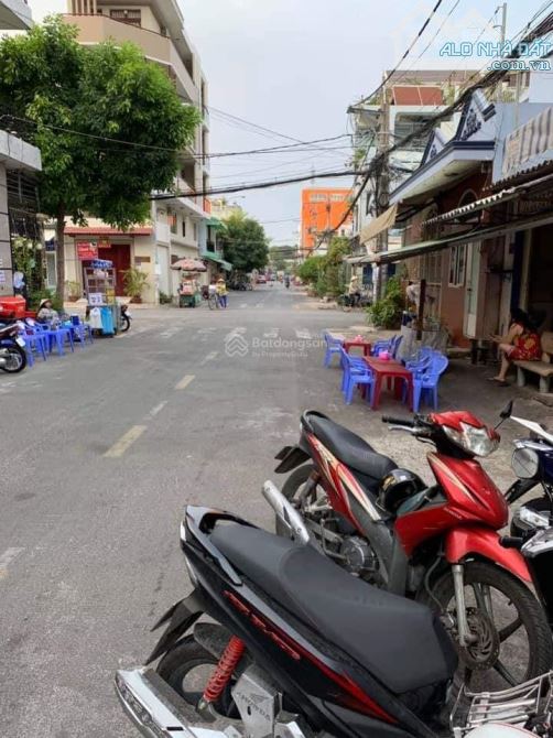 HẠ 500TR BÁN NHÀ NƠ TRANG LONG P12 HẺM XE HƠI 7 CHỖ NÉ NHAU (4.5X17) 4 TẦNG CHỈ 11.9 TỶ TL